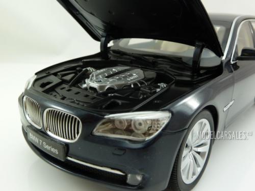 BMW 750Li (F02) Long