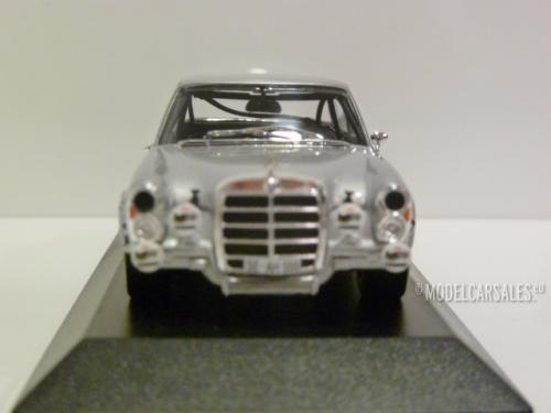 Mercedes-benz 300 SEL 6.8 AMG