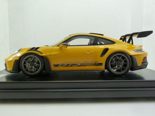 Porsche 911 (992) GT3 RS Weissach package