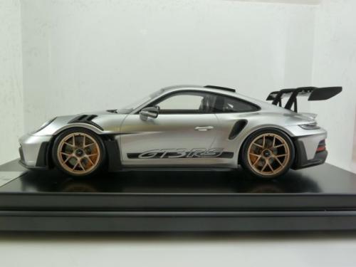 Porsche 911 (992) GT3 RS Weissach Package