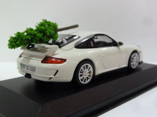 Porsche 911 (991) GT3 w/ Christmas Tree