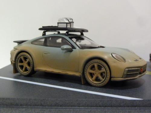 Porsche 911 (992) Dakar Roughroads Design and Shade Green