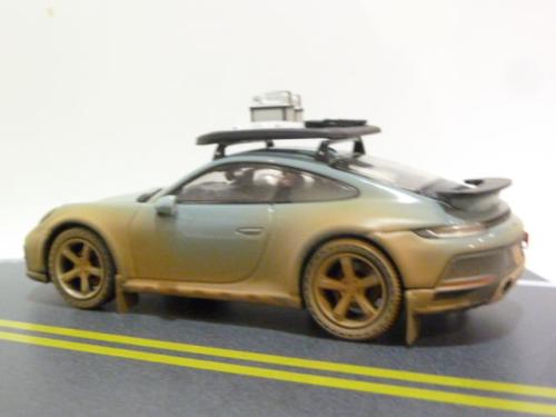 Porsche 911 (992) Dakar Roughroads Design and Shade Green