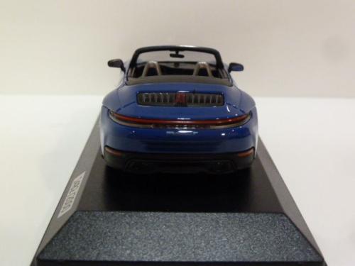Porsche 911 (992.2) Carrera T Cabriolet