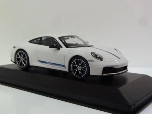 Porsche 911 (992.2) Carrera T