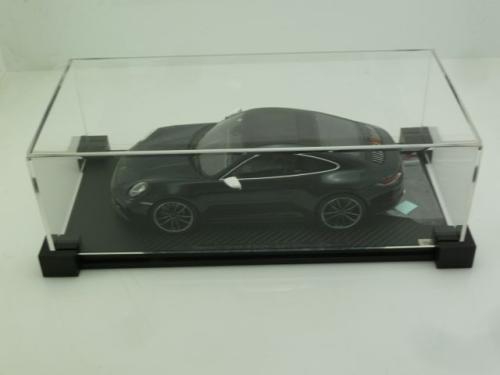 Porsche 911 (992) Carrera 4S Belgian Legend Edition Porsche 911 (992) Carrera 4S Belgian Legend Edition