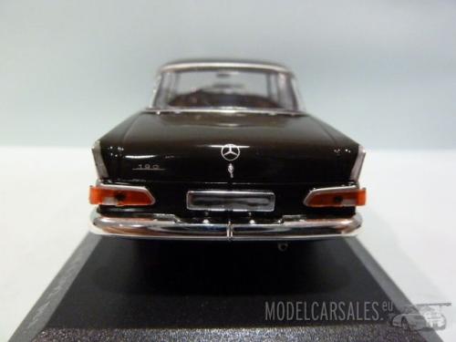 Mercedes-benz 190 (w110) Mercedes-benz 190 (w110)