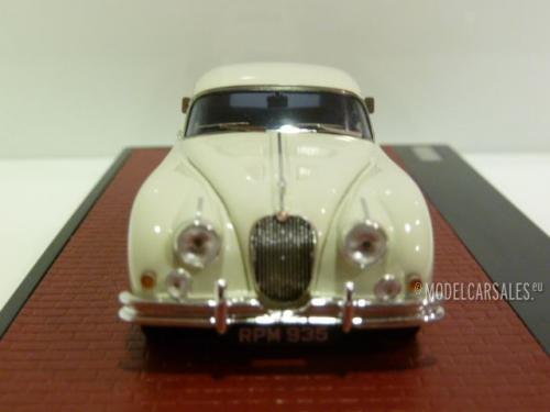 Jaguar XK150 S3.8 by Hartin