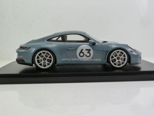 Porsche 911 (992) S/T Heritage Design